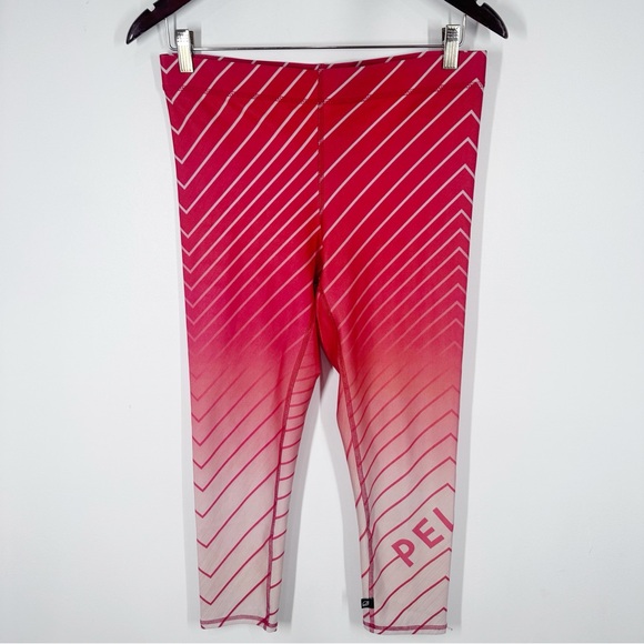 Peloton x Terez Lightning Legging Chevron Striped Red White Ombre Size XL - Picture 2 of 6